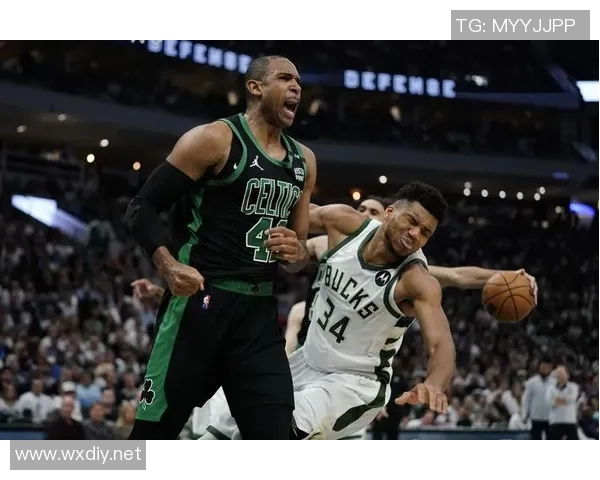 塔图姆灵巧突破送助攻霍福德底角三分精准命中展现团队配合