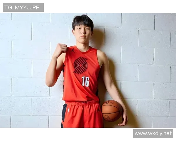 杨瀚森正式加盟开拓者开启新征程期待未来表现与球队共同进步