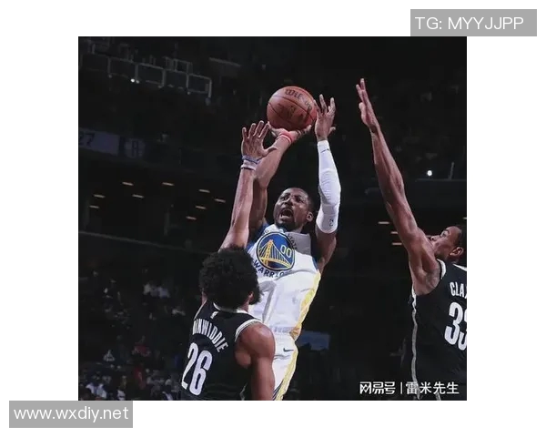 库里妙传前场 库明加快攻送出暴扣