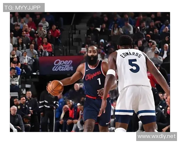 美记:快船在倾听所有人报价,被建议通过三方交易将哈登送至狼队 美记:快船在倾听所有人报价,被建议通过三方交易将哈登送至狼队