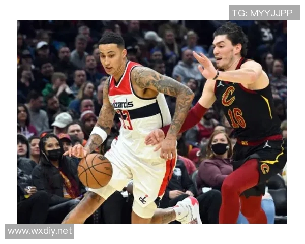 库兹马未婚妻到场边观战，分享照片表达关心