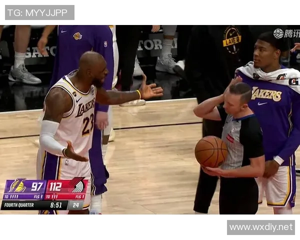 残阵湖人篮板输开拓者15个,罚球少13次,詹皇空砍20+9+8难救主 残阵湖人篮板输开拓者15个,罚球少13次,詹皇空砍20+9+8难救主